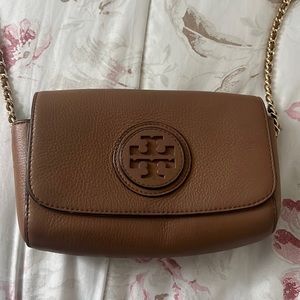 Tory burch cross body!